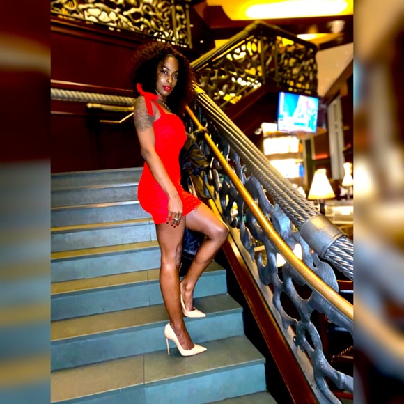 Authentic So Kate - Picture 2 of 2